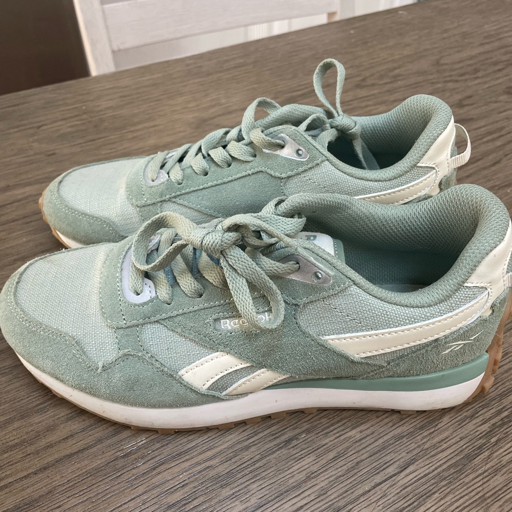 Reebok Women's Pastel Green Sneakers
